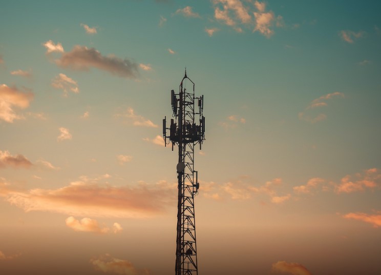 Serviços de telecomunicações crescem menos em 2023